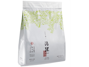ヤングビーナス薬品工業株式会社 ｜ 薬用入浴剤　別府温泉湯の花エキス配合　湯躍　スタンディング袋　緑光　1,800g
